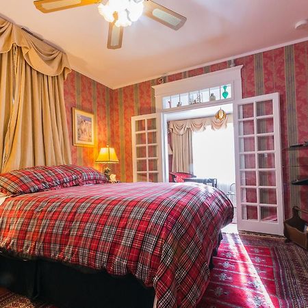Calgary Westways Guest House Eksteriør billede