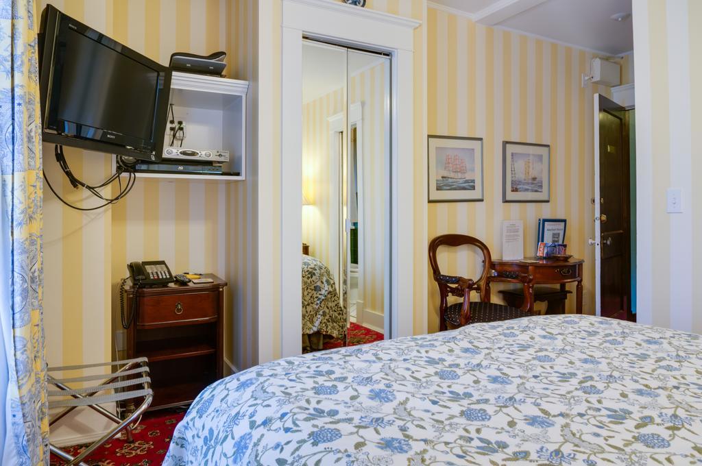 Calgary Westways Guest House Værelse billede