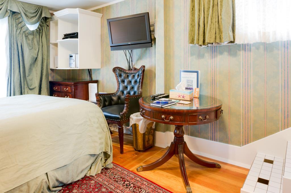 Calgary Westways Guest House Værelse billede