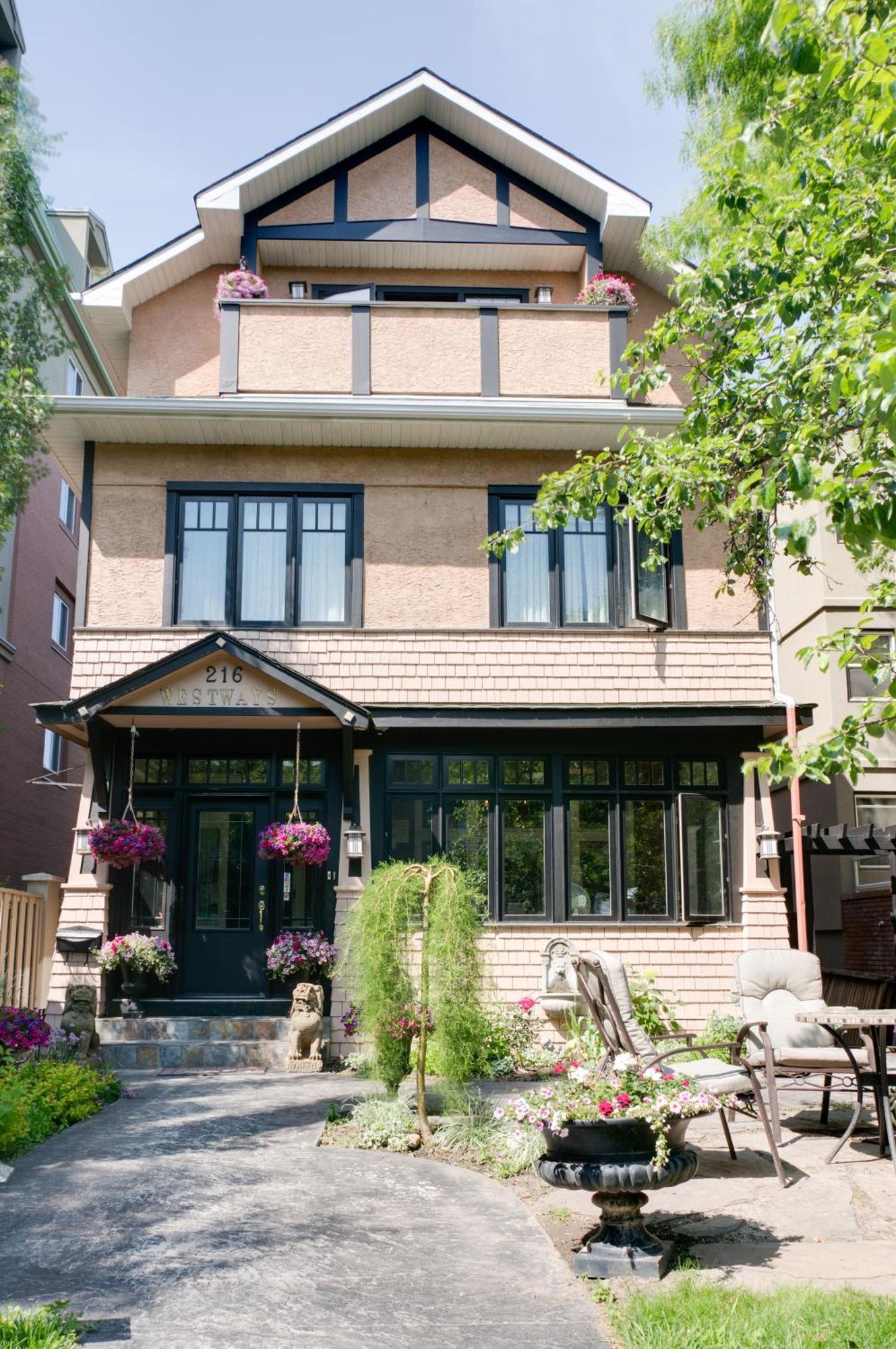 Calgary Westways Guest House Eksteriør billede