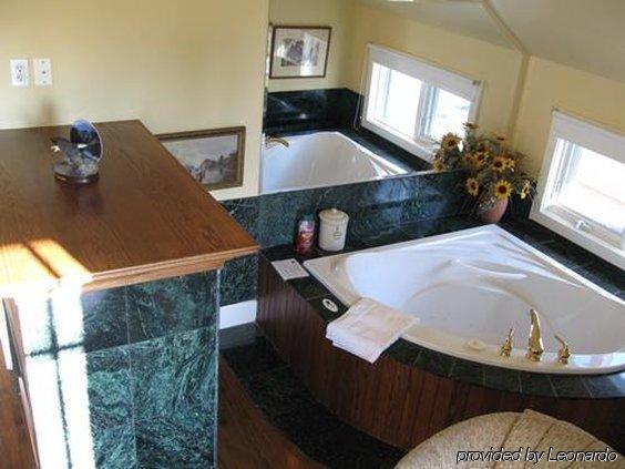 Calgary Westways Guest House Værelse billede