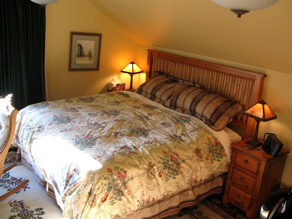 Calgary Westways Guest House Eksteriør billede