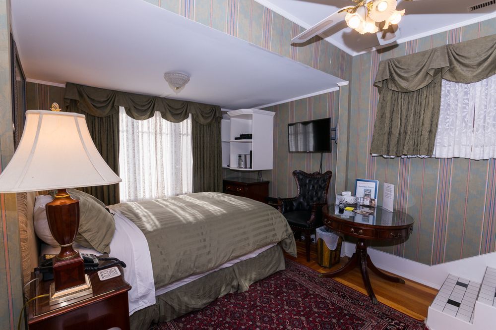 Calgary Westways Guest House Eksteriør billede