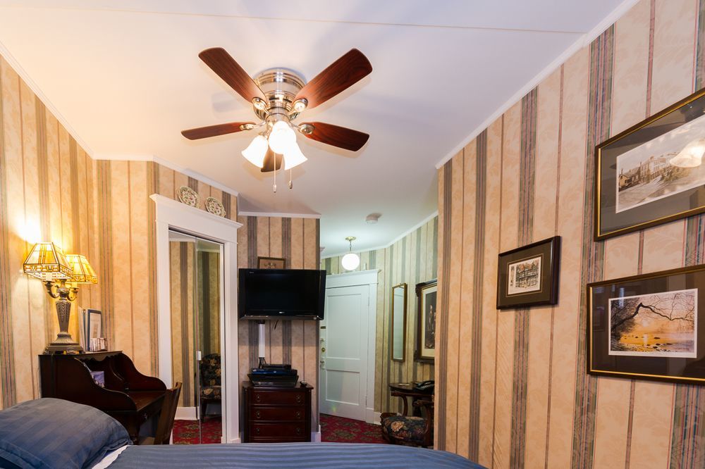 Calgary Westways Guest House Eksteriør billede